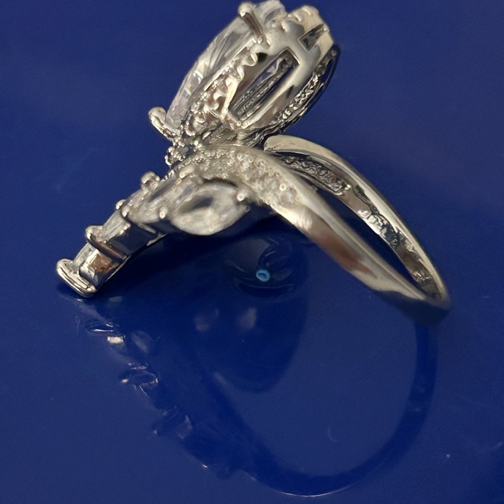 Absolutely Amazing 4 Ct Center Marquise Lab Created Sterling Silver Ring…size 7 - Picture 7 of 9
